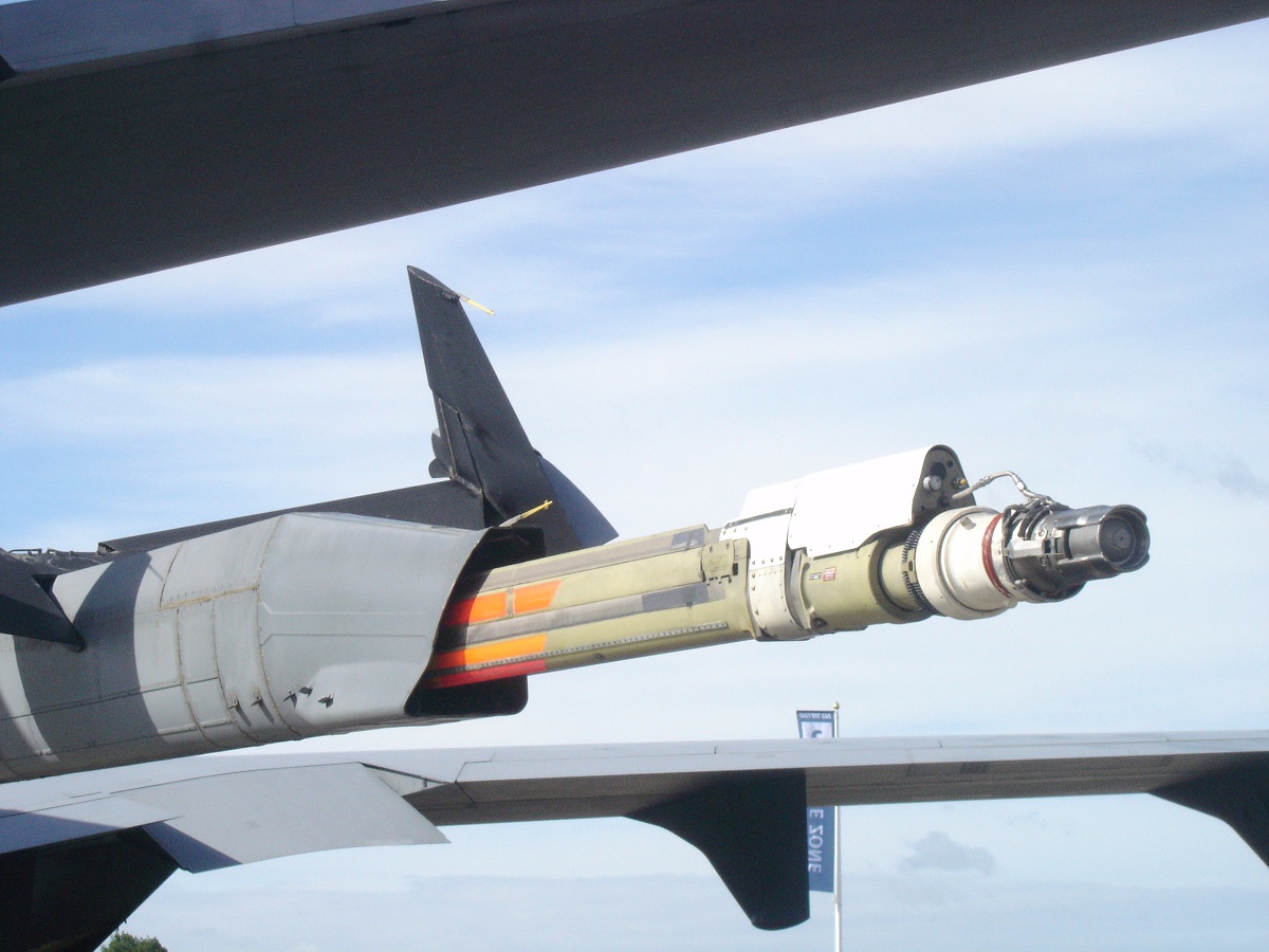 KC 10 EXTENDER USAF - DETTAGLIO SONDA RIFORNIMENTO