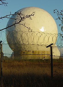 ECHELON 220px Menwith hill radome.jpg V