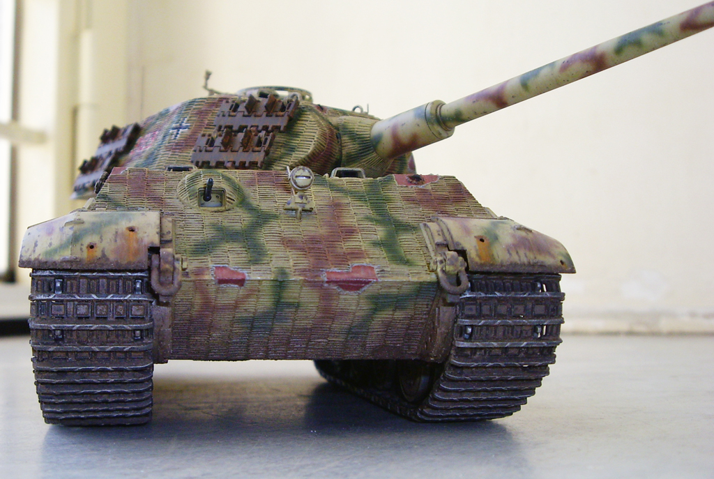 KingTiger Porsche Turret w/Zimmerit - Dragon 1/35 