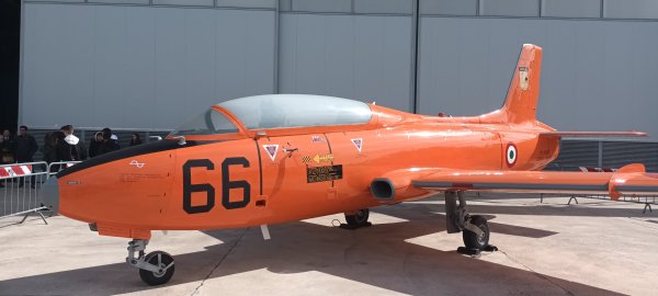 MB326